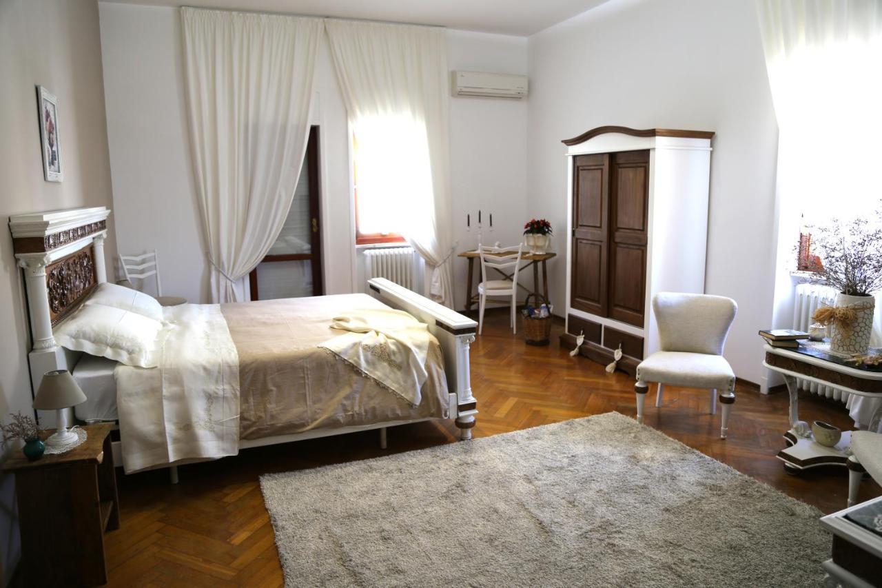 Viro House Bed & Breakfast Squinzano Exterior photo